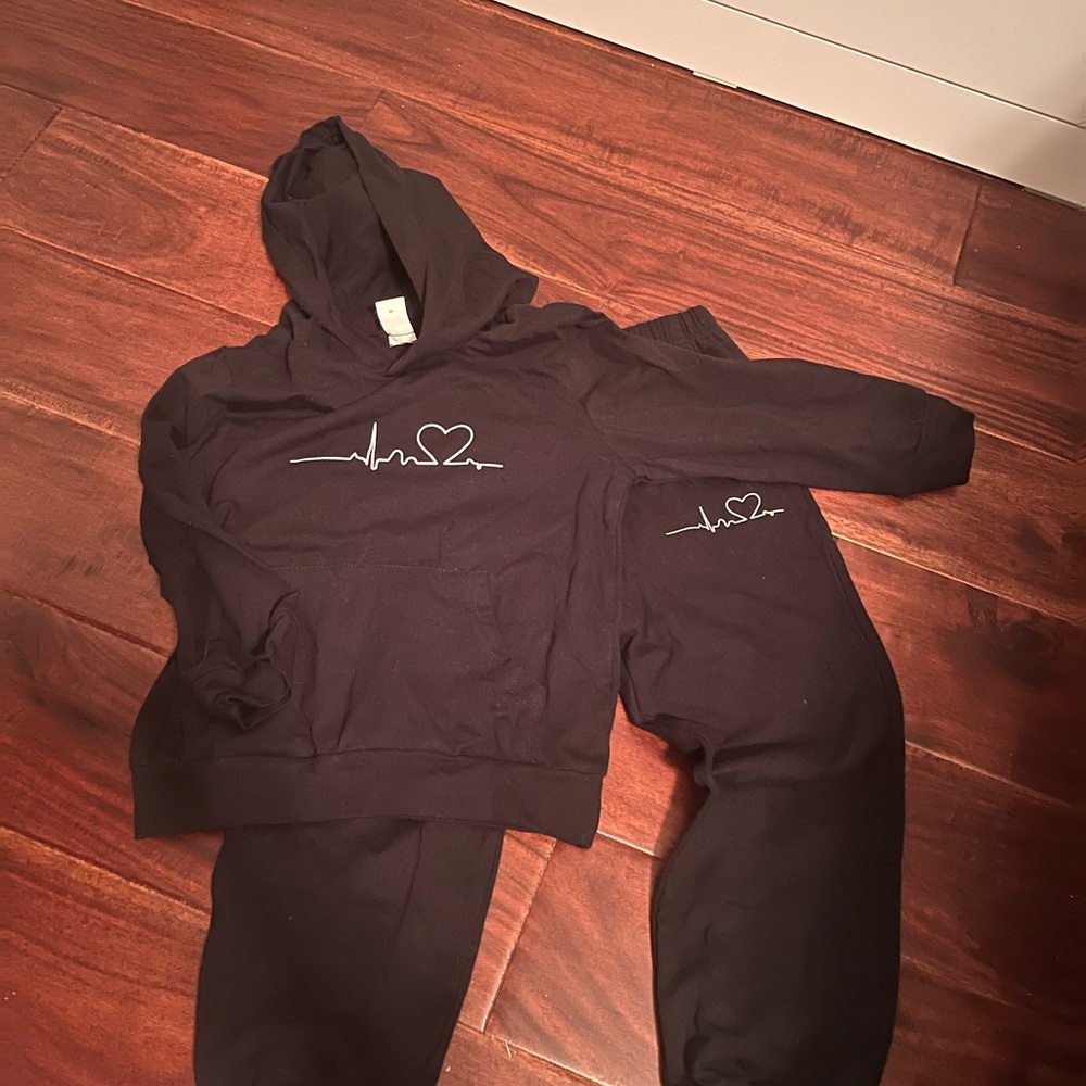 SHEIN Black Hoodie with Heartbeat Design